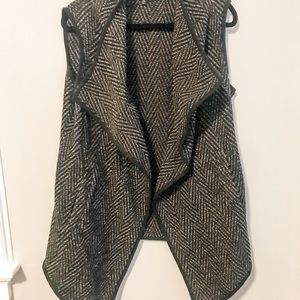 Cardigan/vest